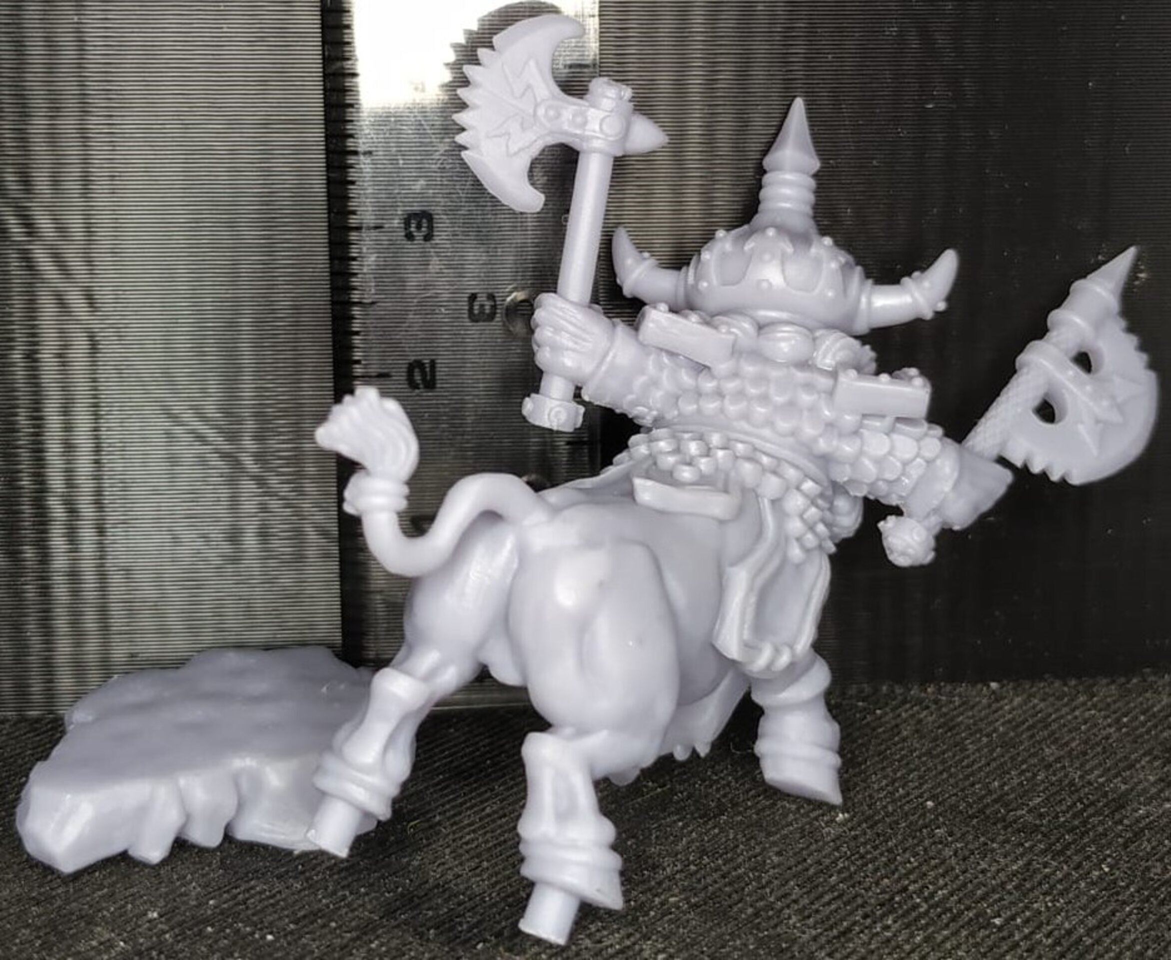 Bull Centaur Hero  (fabelzel) chaos dwarfs oldhammer - resin miniatures - 28 mm - 6