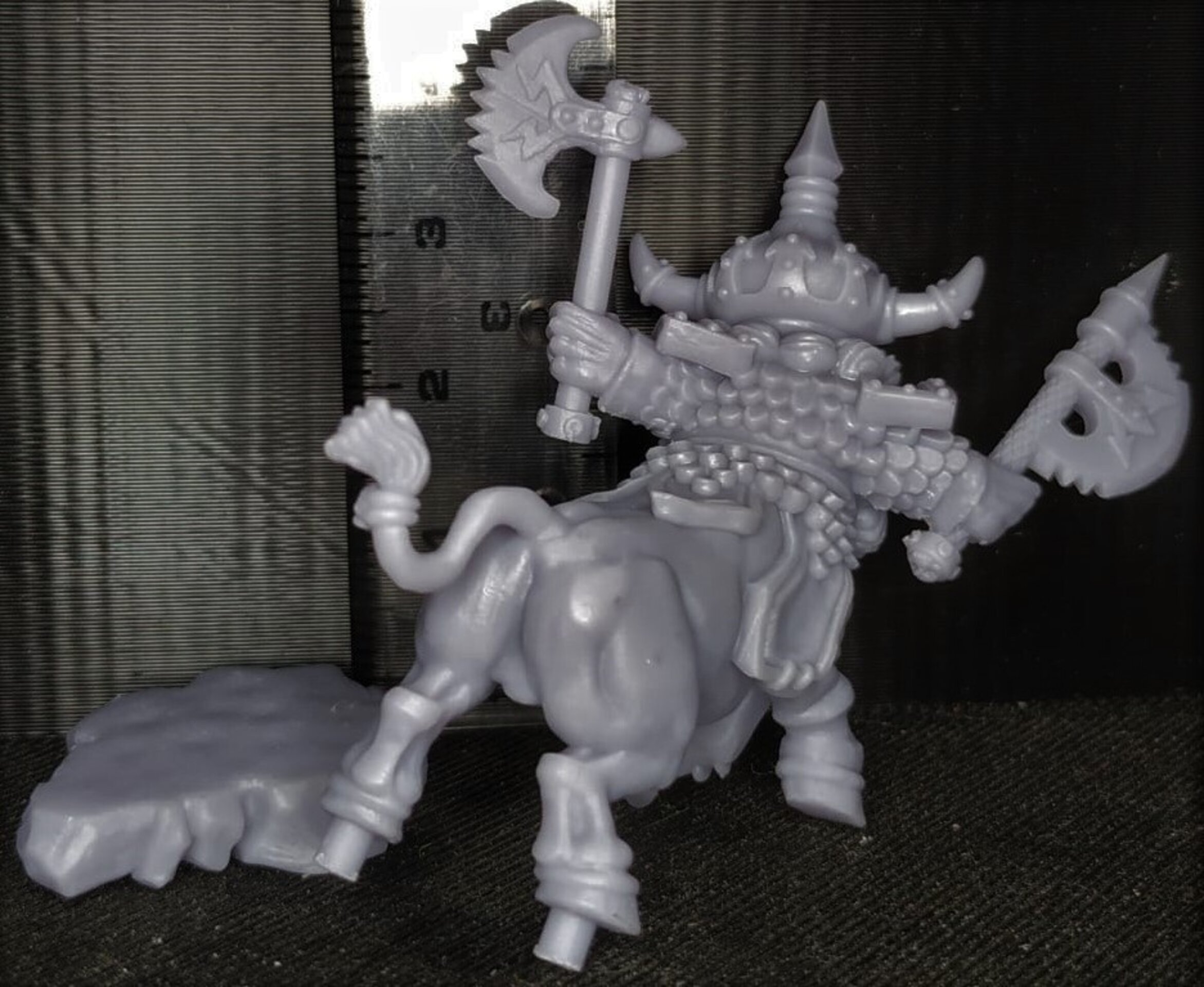 Bull Centaur Hero  (fabelzel) chaos dwarfs oldhammer - resin miniatures - 28 mm - 5