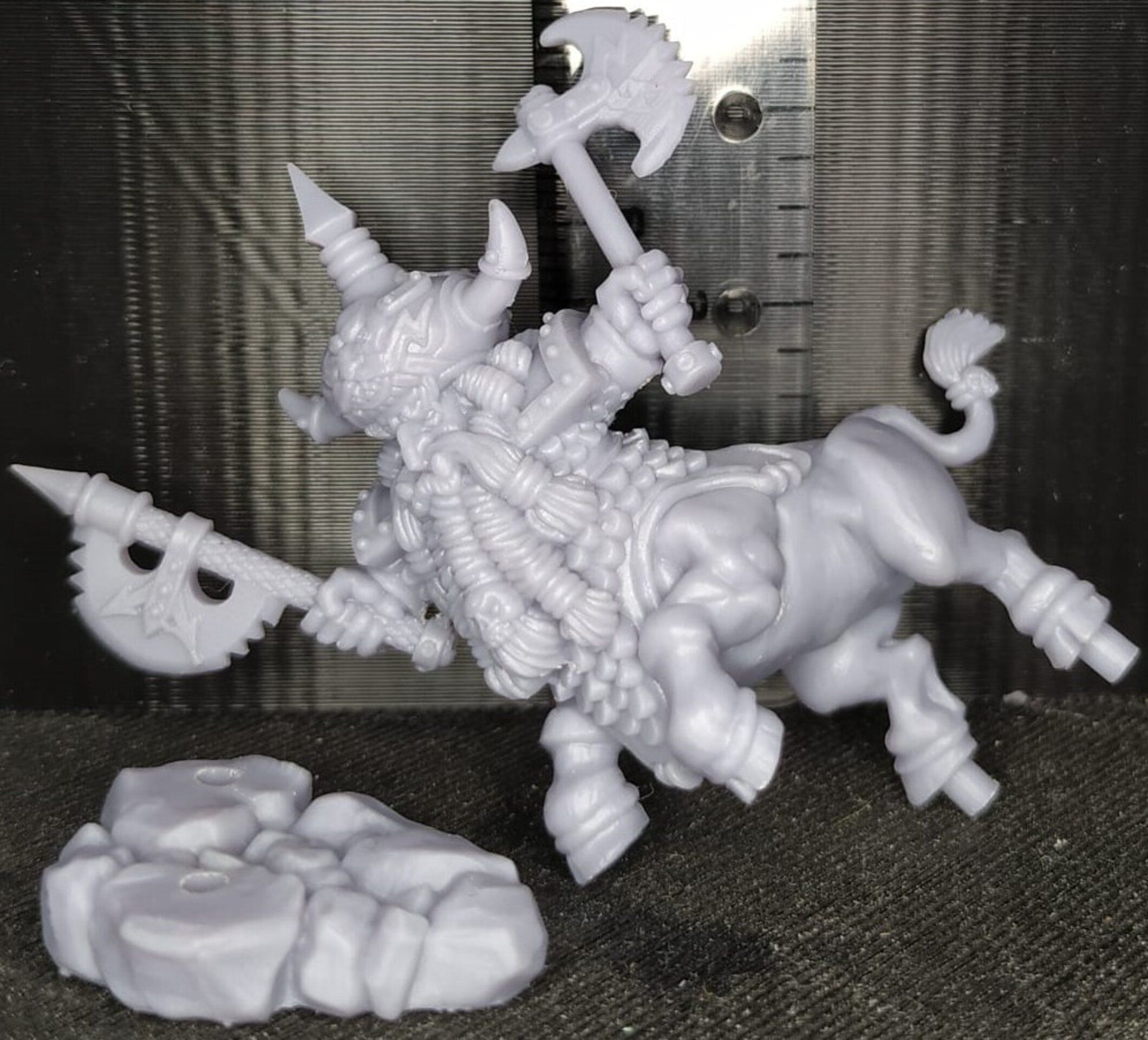 Bull Centaur Hero  (fabelzel) chaos dwarfs oldhammer - resin miniatures - 28 mm - 4